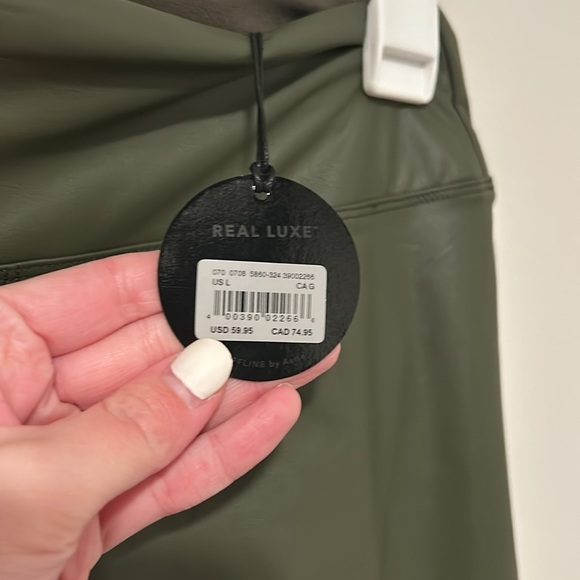 NWT Aerie Faux Leather Forest Green Leggings Size Large - Picture 3 of 5